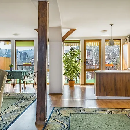 アパート Sloneczny Zakatek ソポト